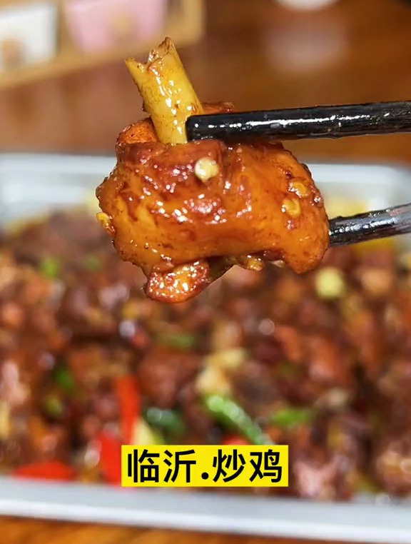 看完视频以后这个“炒小草鸡”就是你的拿手菜