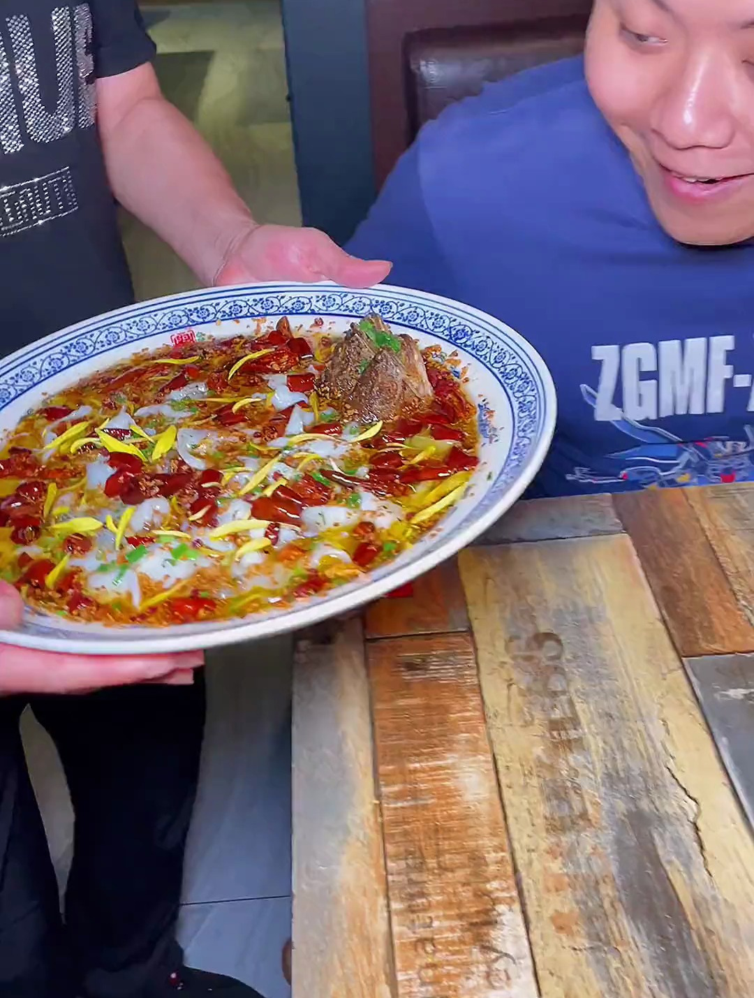 珠海前山城丰广场有一家地道的酸菜鱼店你们知道吗?