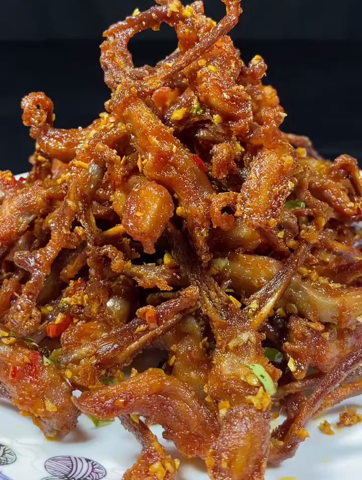 下酒菜椒盐鸭舌头,学会了,天天有酒喝