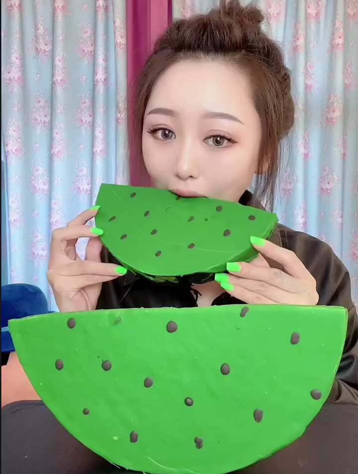 巧克力嘎嘣脆~吃冰达人!