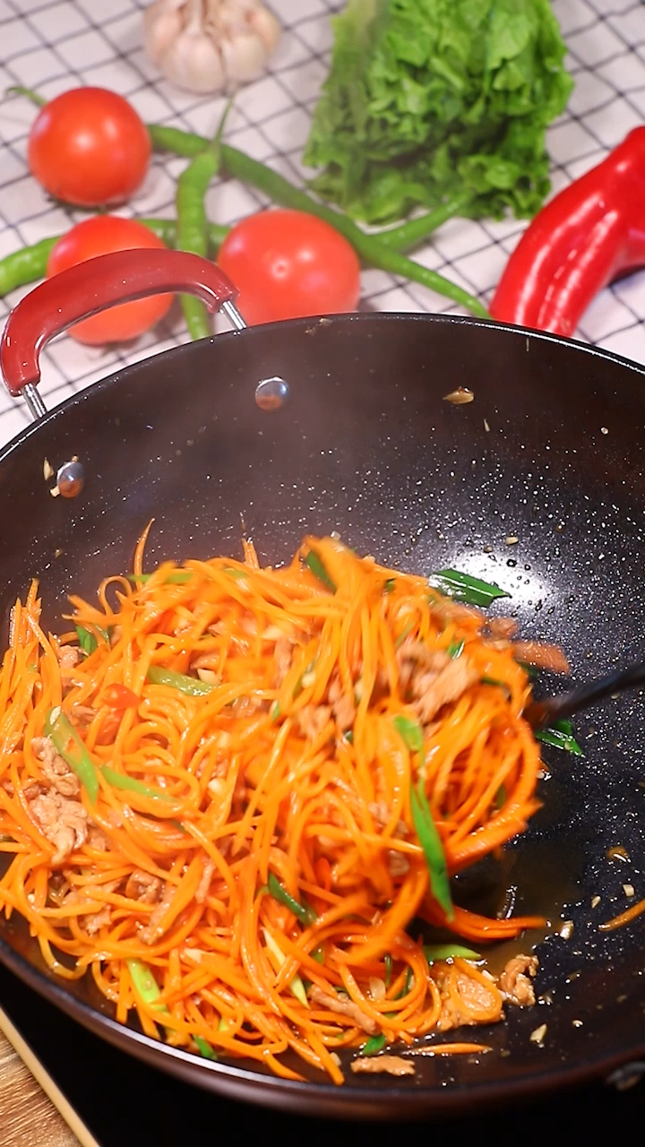 胡萝卜炒肉丝做法