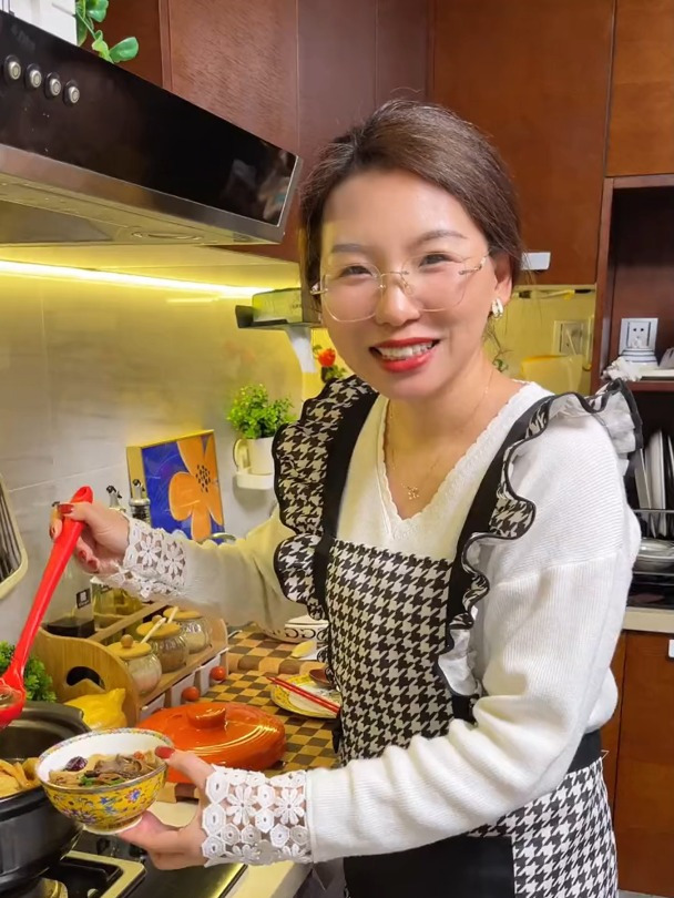 营养又好喝!秋冬季给家人煲汤,就选羊肚菌汤包!做法简单!