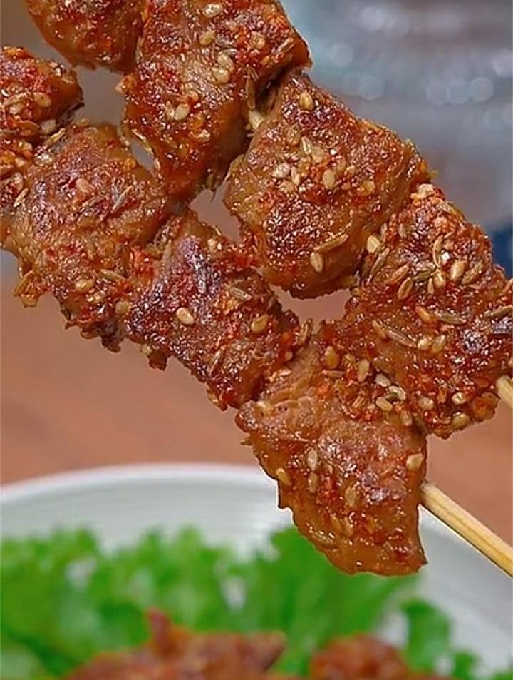 这是牛肉的新吃法,我估计你读没有吃过