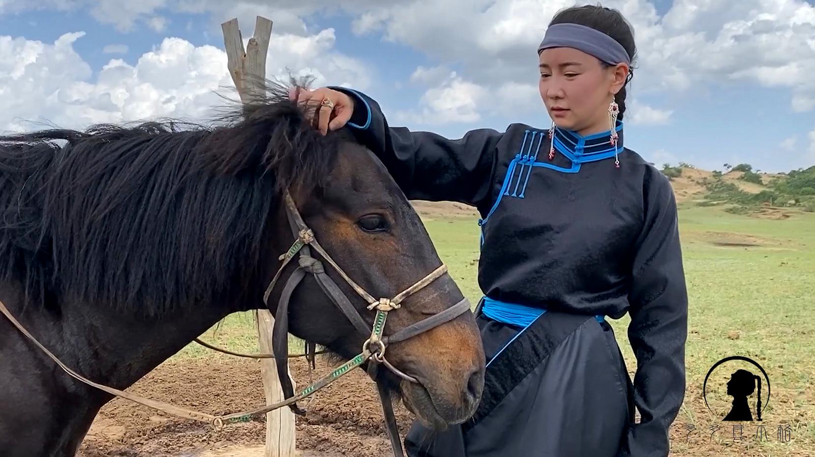 [图]马背上的民族咋骑马？草原女汉子细节曝光，本地马比拼带血马谁会赢