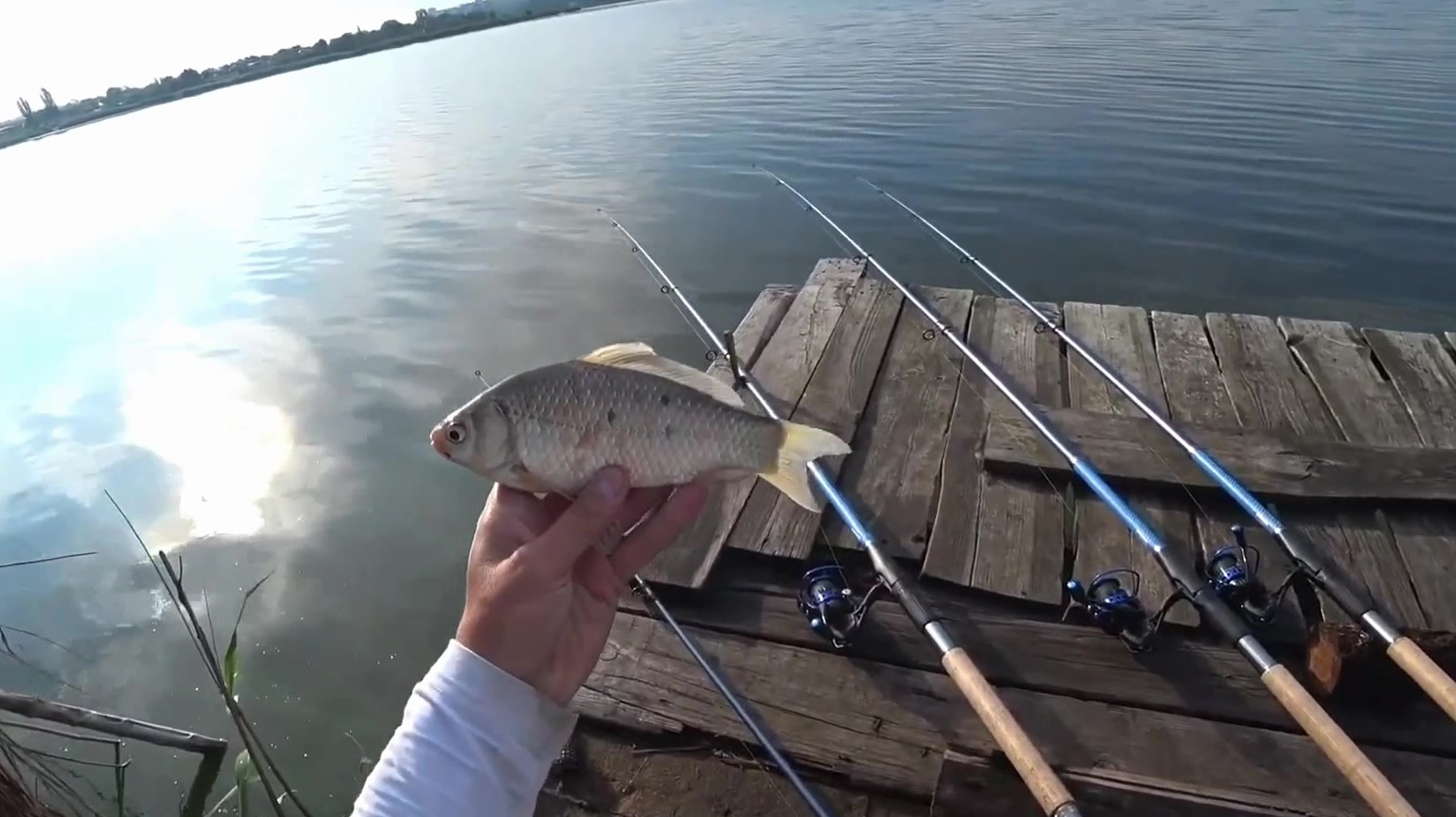 夏天钓鱼抛竿也是有技巧的,这些小细节,决定你的上鱼率!