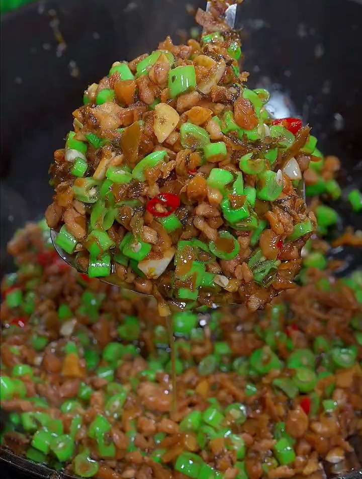 清脆可口的外婆菜炒豆角