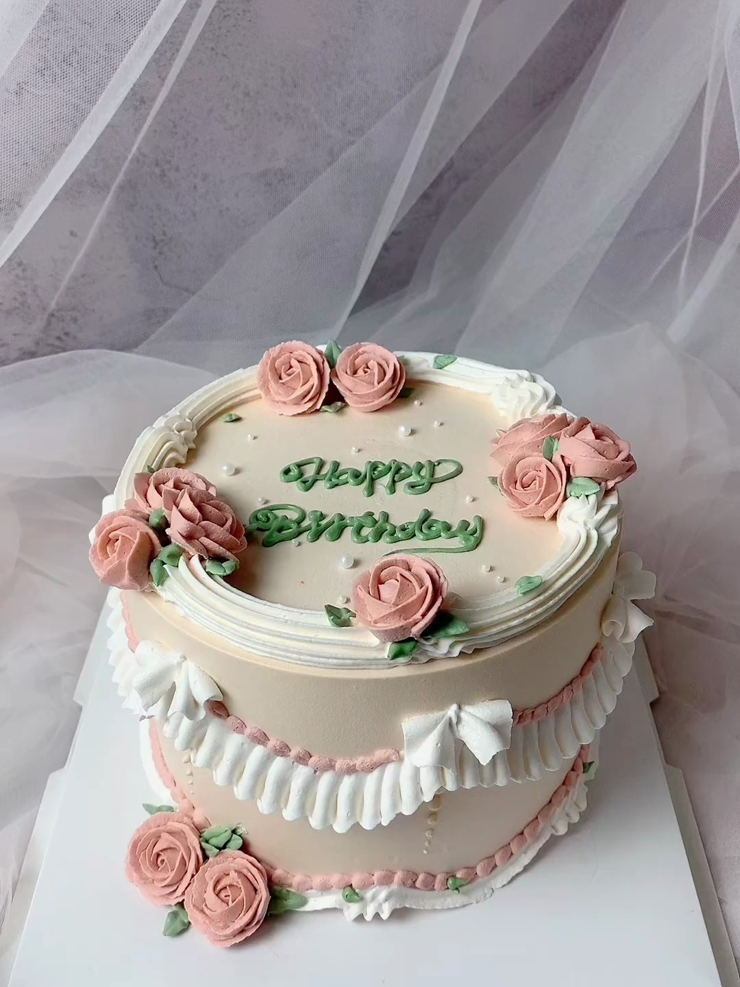 花边花卉蛋糕制作来了 抖音网红蛋糕 蛋糕抹面 制作过程