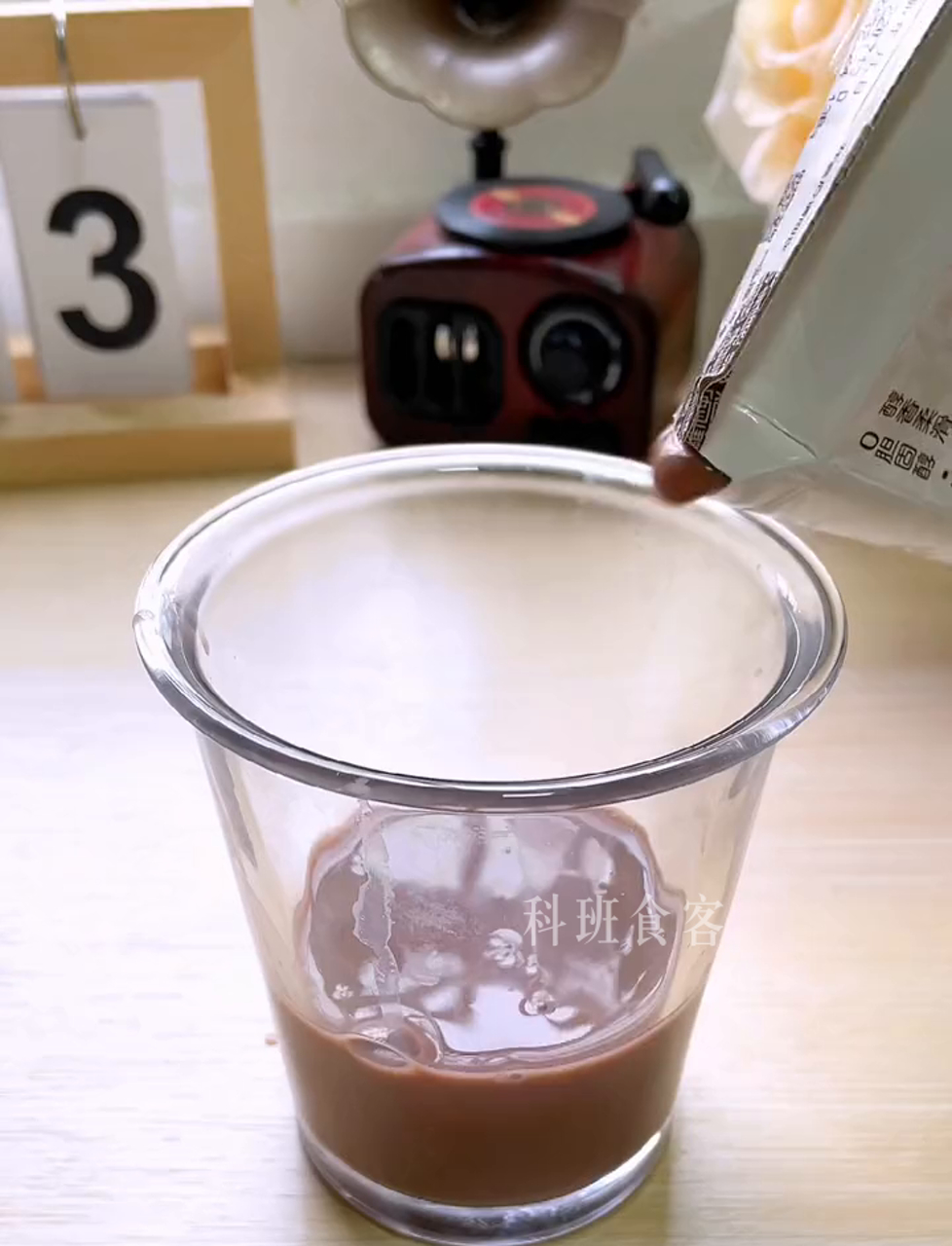 烤吐司布丁绝了,尝一口奶香麦香果香,酸甜交织,太美味了!