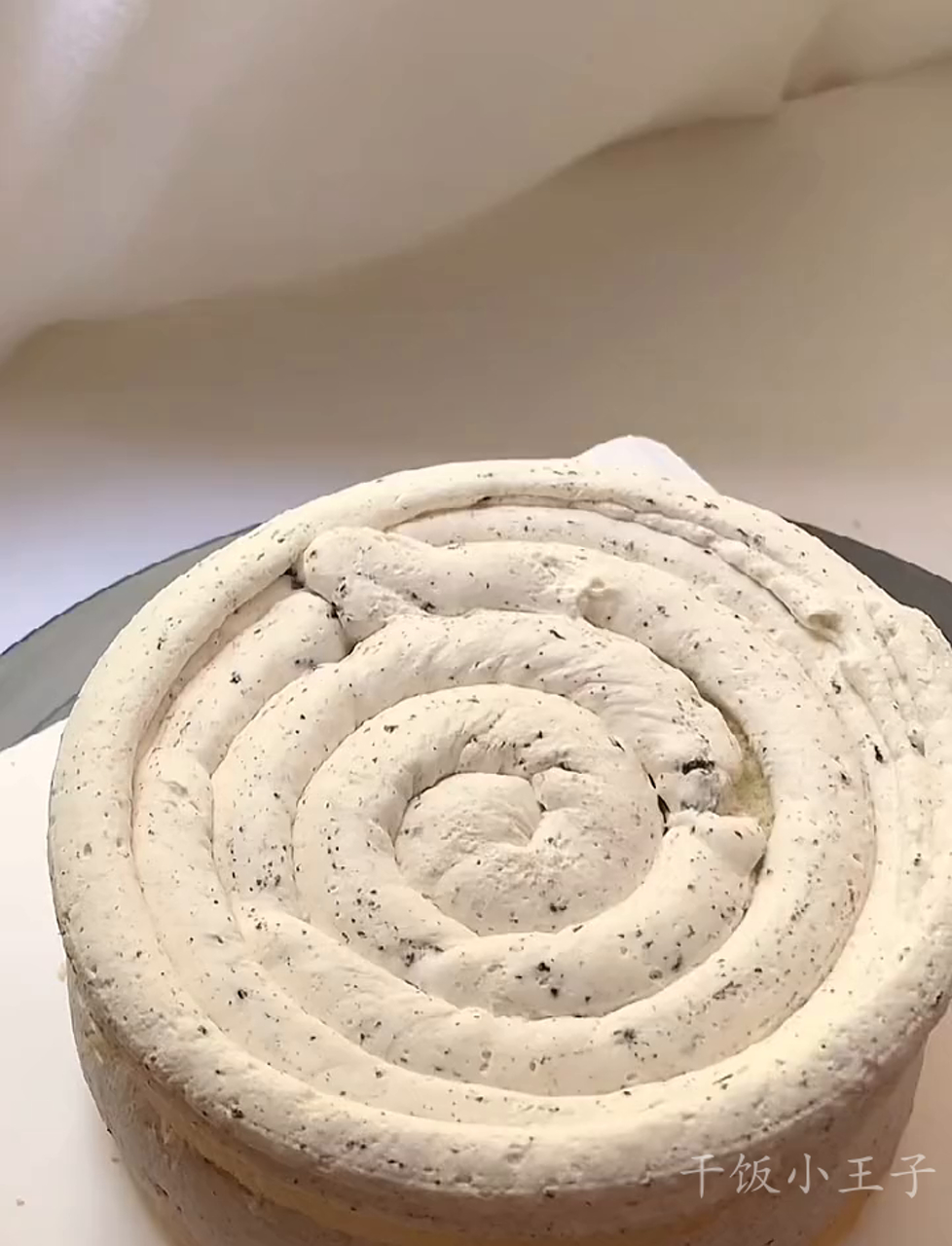 双层青蛙造型蛋糕,萌趣十足!