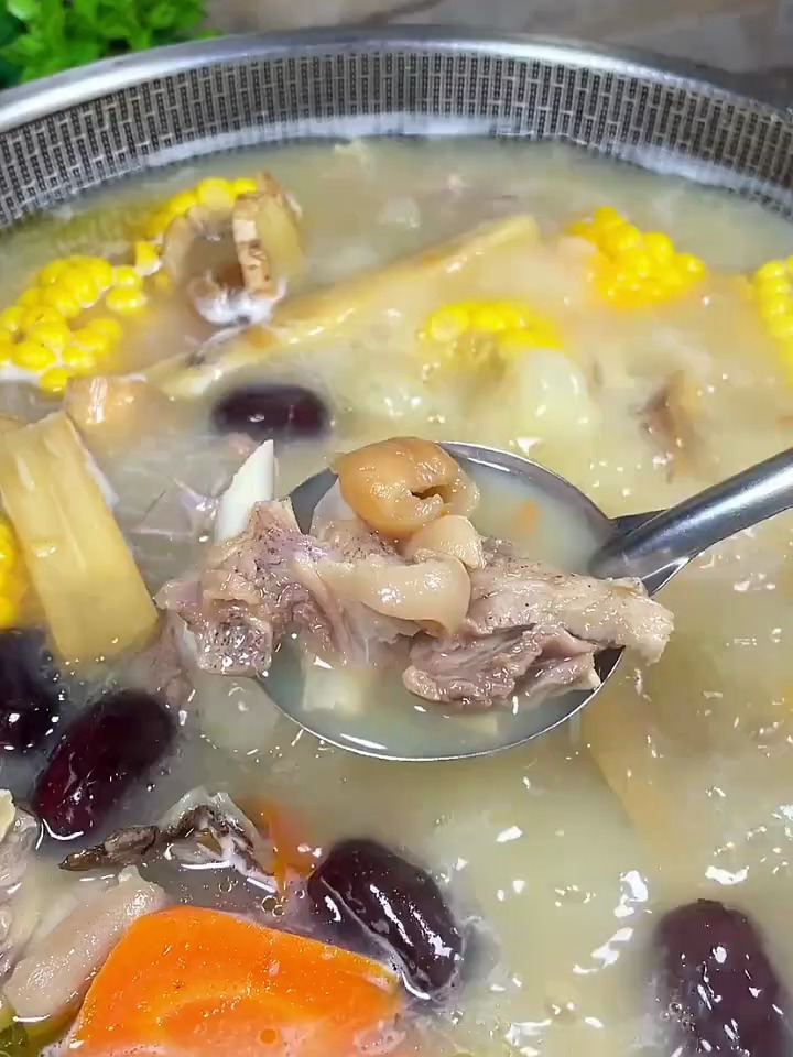 冬天来了,羊肉汤煲起来吧粤菜美食煲汤