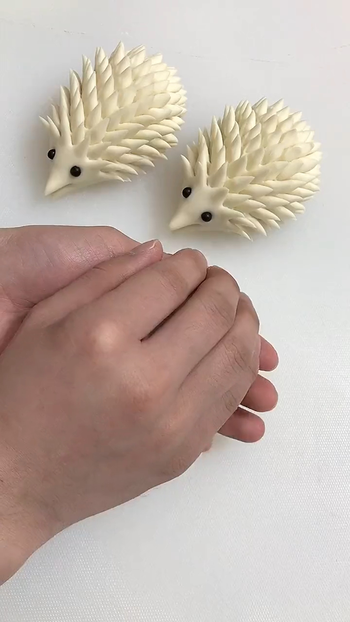 小刺猬馒头这样做,老人小孩都爱吃