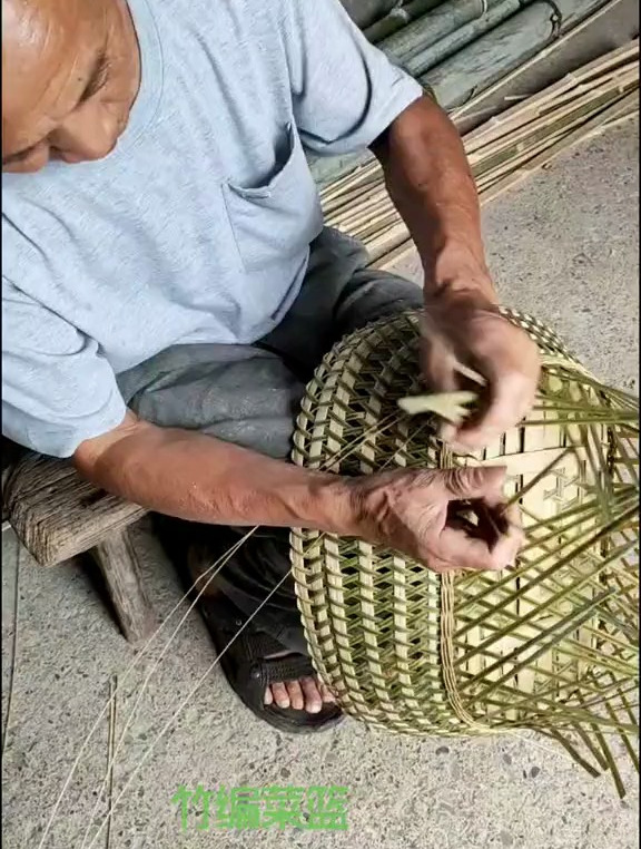竹编菜篮,提着这个篮子去买菜,有点意思哦