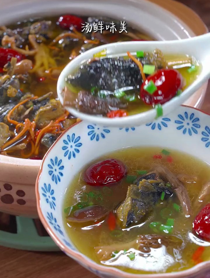 松茸菌菇汤,暖身又暖心