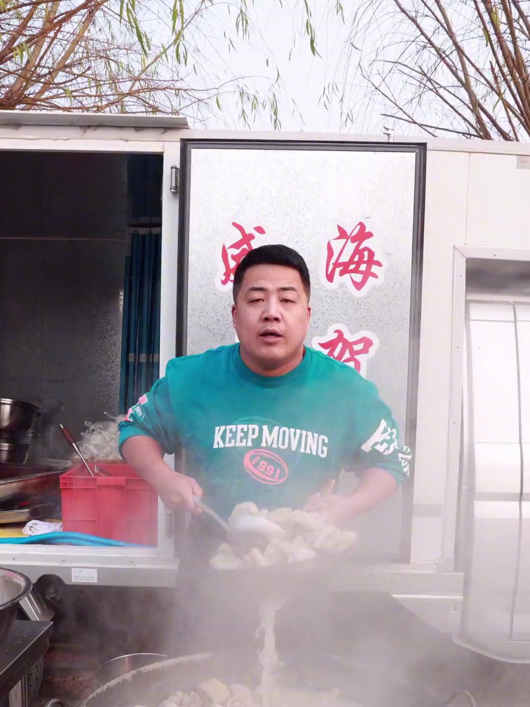 小贺今天给老人做《猪蹄烧土豆》荤素搭配有营养,老人特别喜欢
