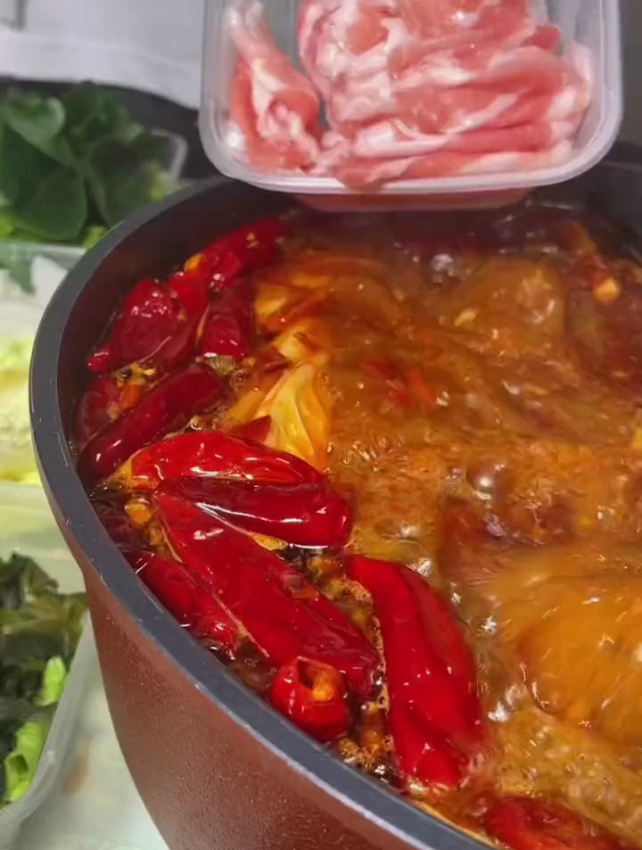 谭鸭血火锅可以配送到家啦 6荤4素169三环内免费送