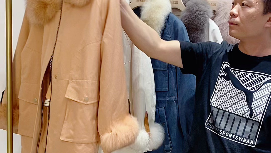 冬季派克服品牌索仑莎女装皮草派克服尾货