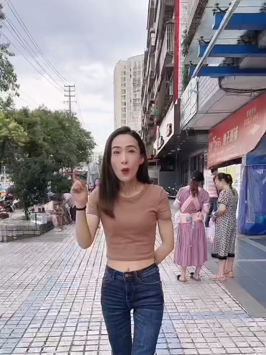 一起来煌上煌品手撕酱鸭吧!10w份尝鲜装,邀请你来试吃!