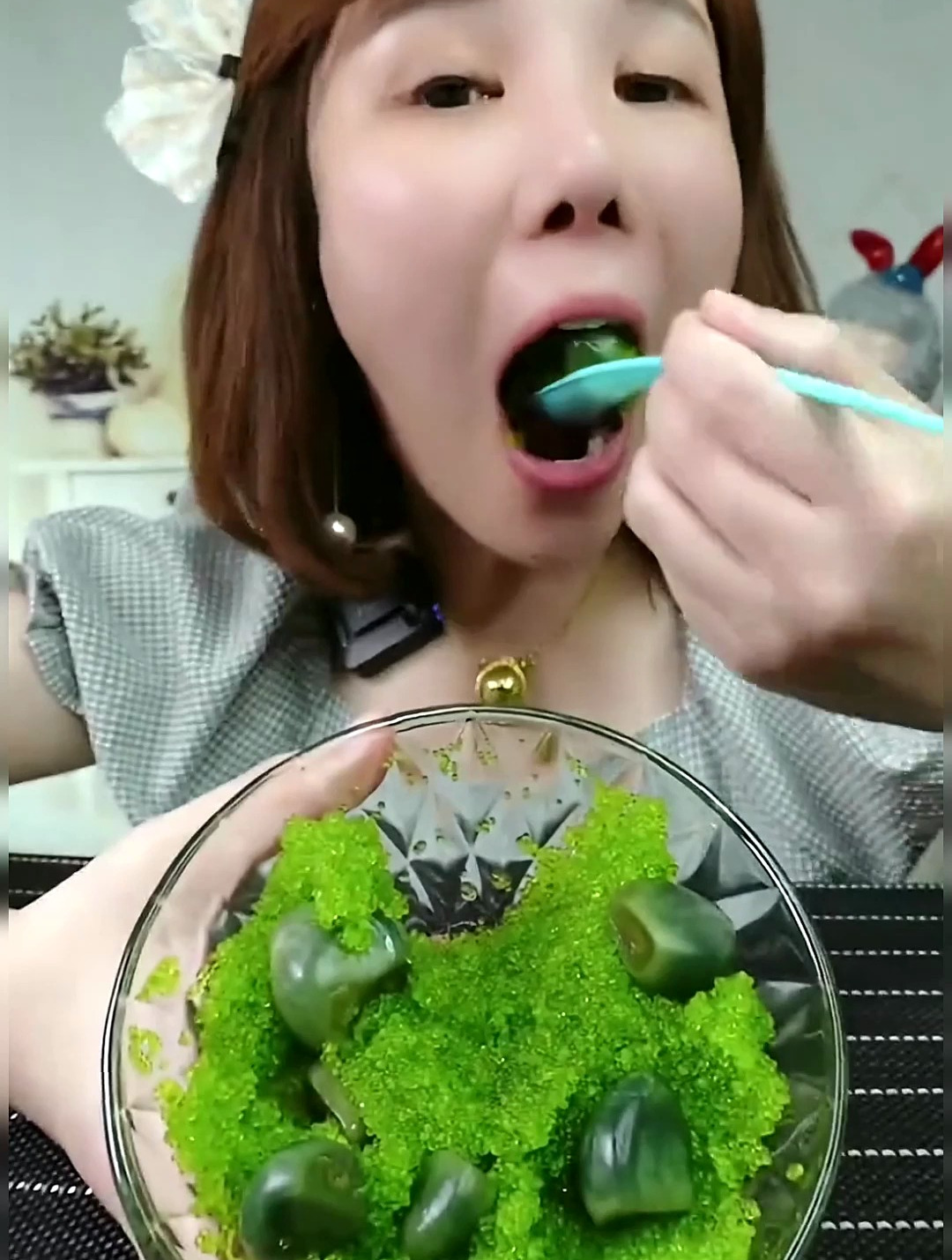 绿色鱼子酱,要不要尝试一下