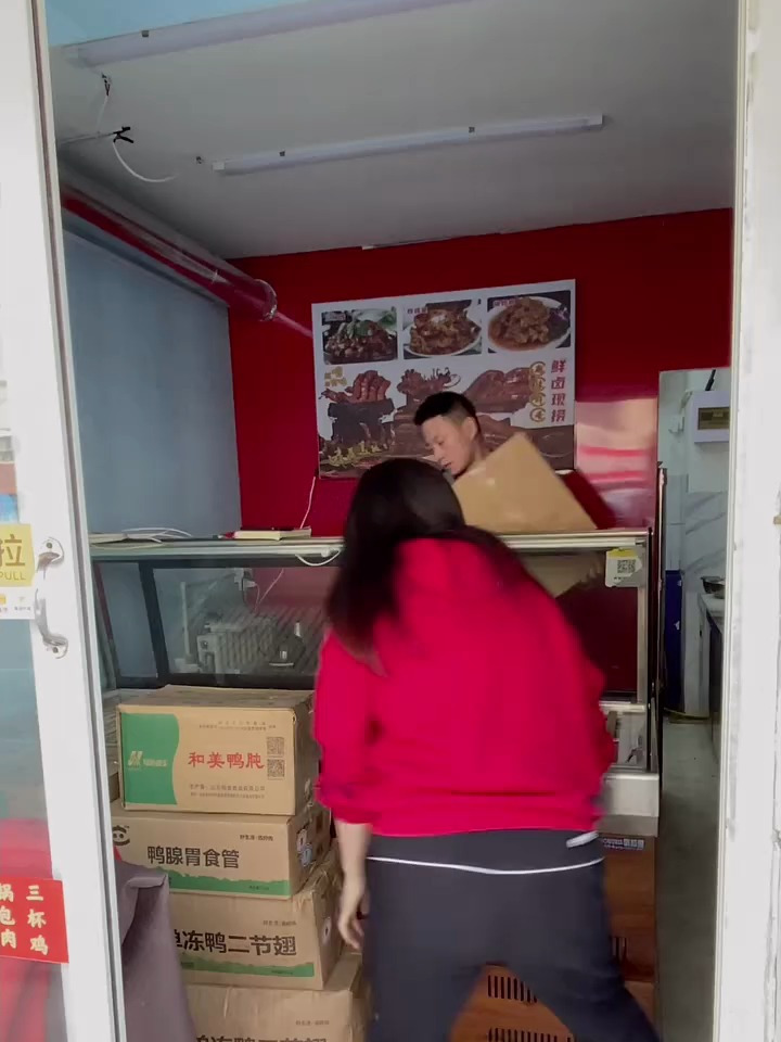 忙活快一周了,开业时间终于确定了,本周五,欢迎大家光临小店