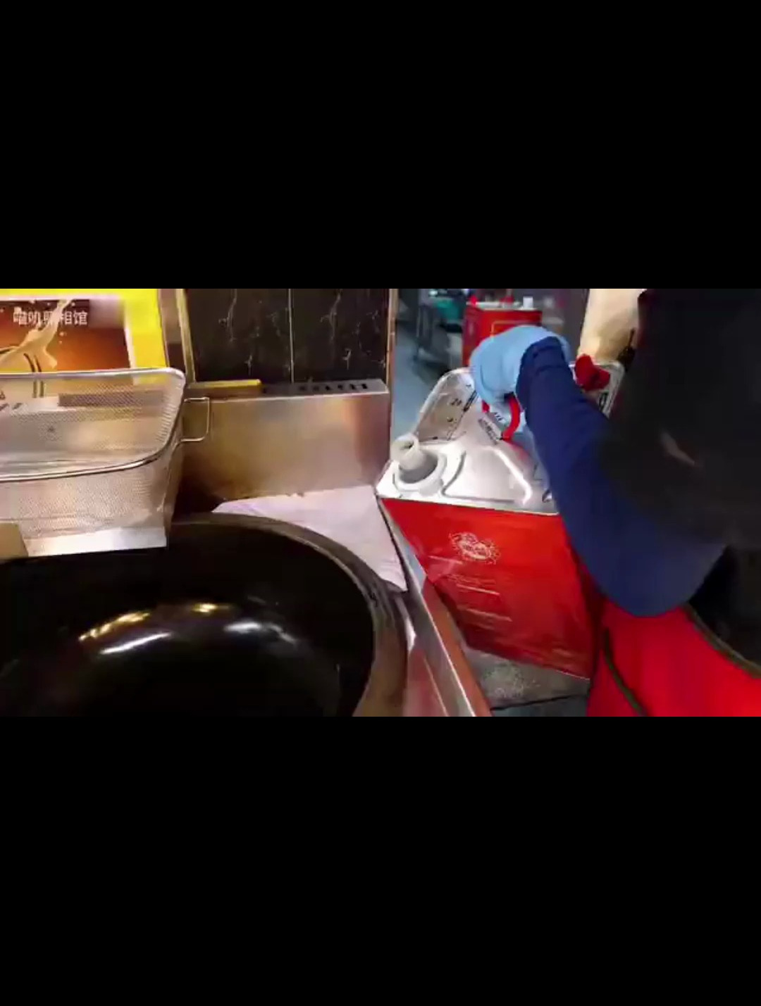 韩式甜辣炸鸡块,韩国风味小吃,韩式料理必点!你喜欢吃吗～