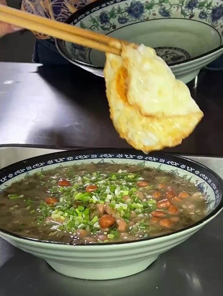 正经毕节味道就是酸菜豆米,特别安逸!