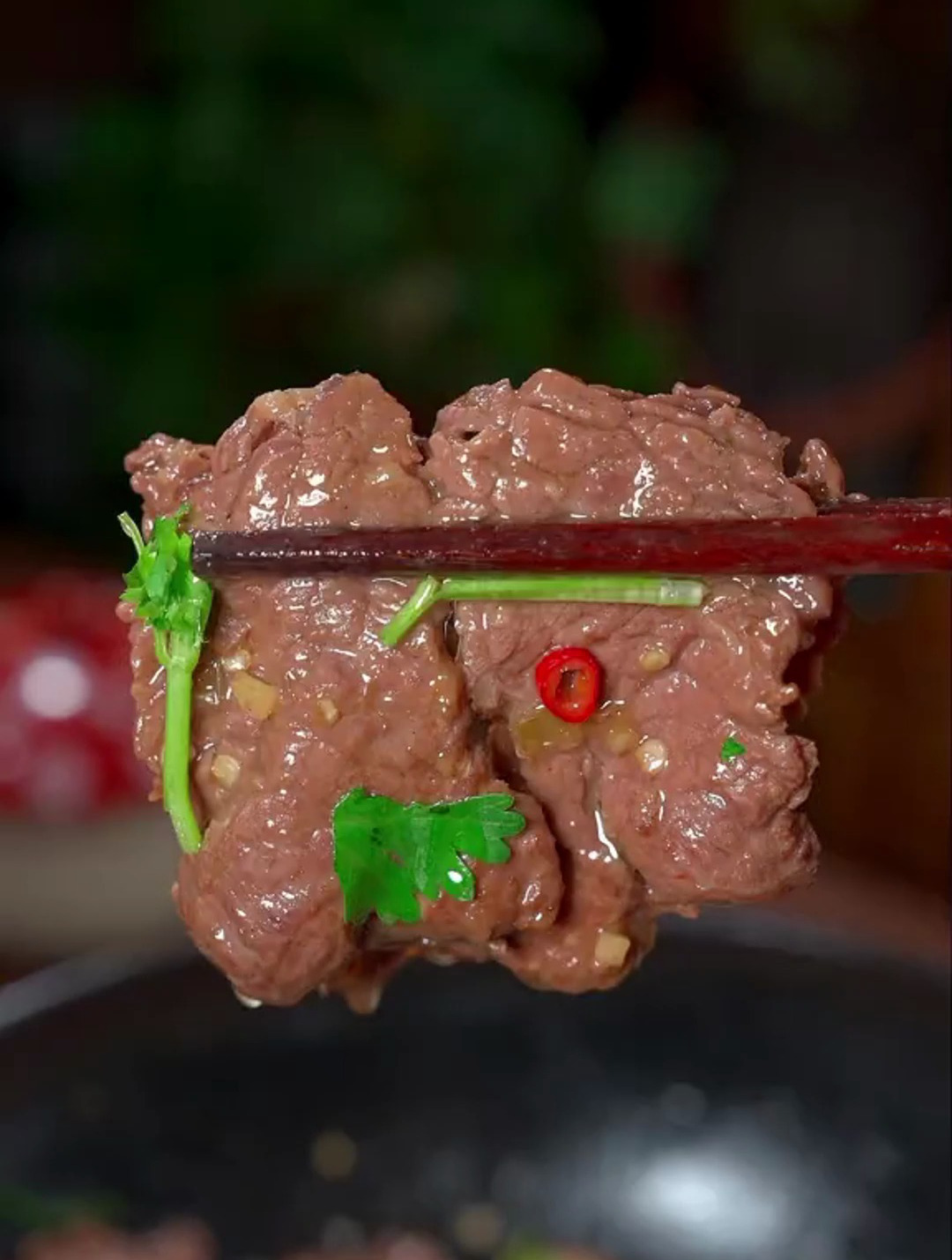 这样做的小炒牛肉,简单又好吃,三碗米饭都不够吃