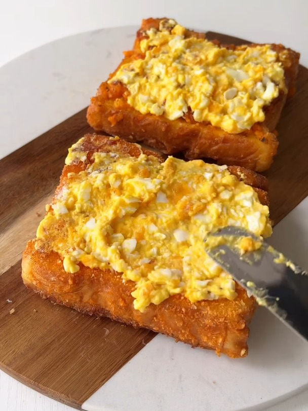 鸡蛋三明治|有手就会!真的好吃~