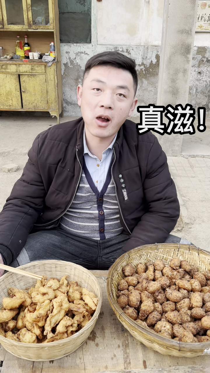 储藏在地里的“冬萝卜”和土豆,炸成特色美食“酥菜”真香!