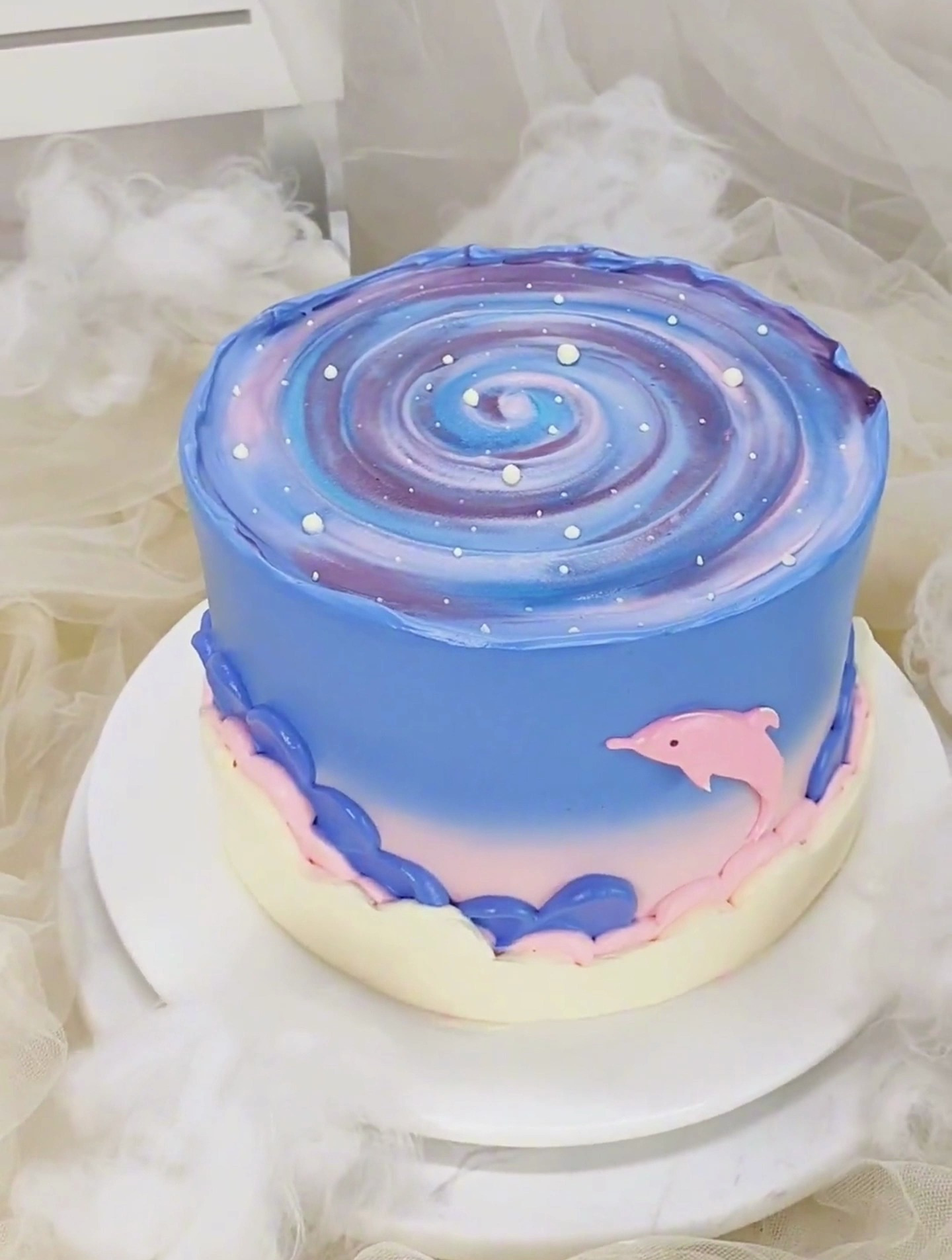 星空蛋糕,粉色海豚代表好运