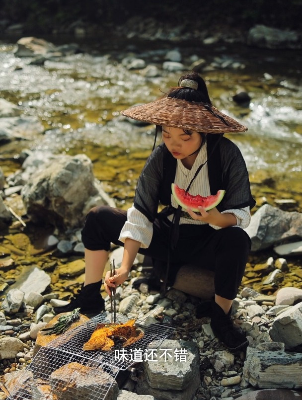 烧烤和小河才是最配