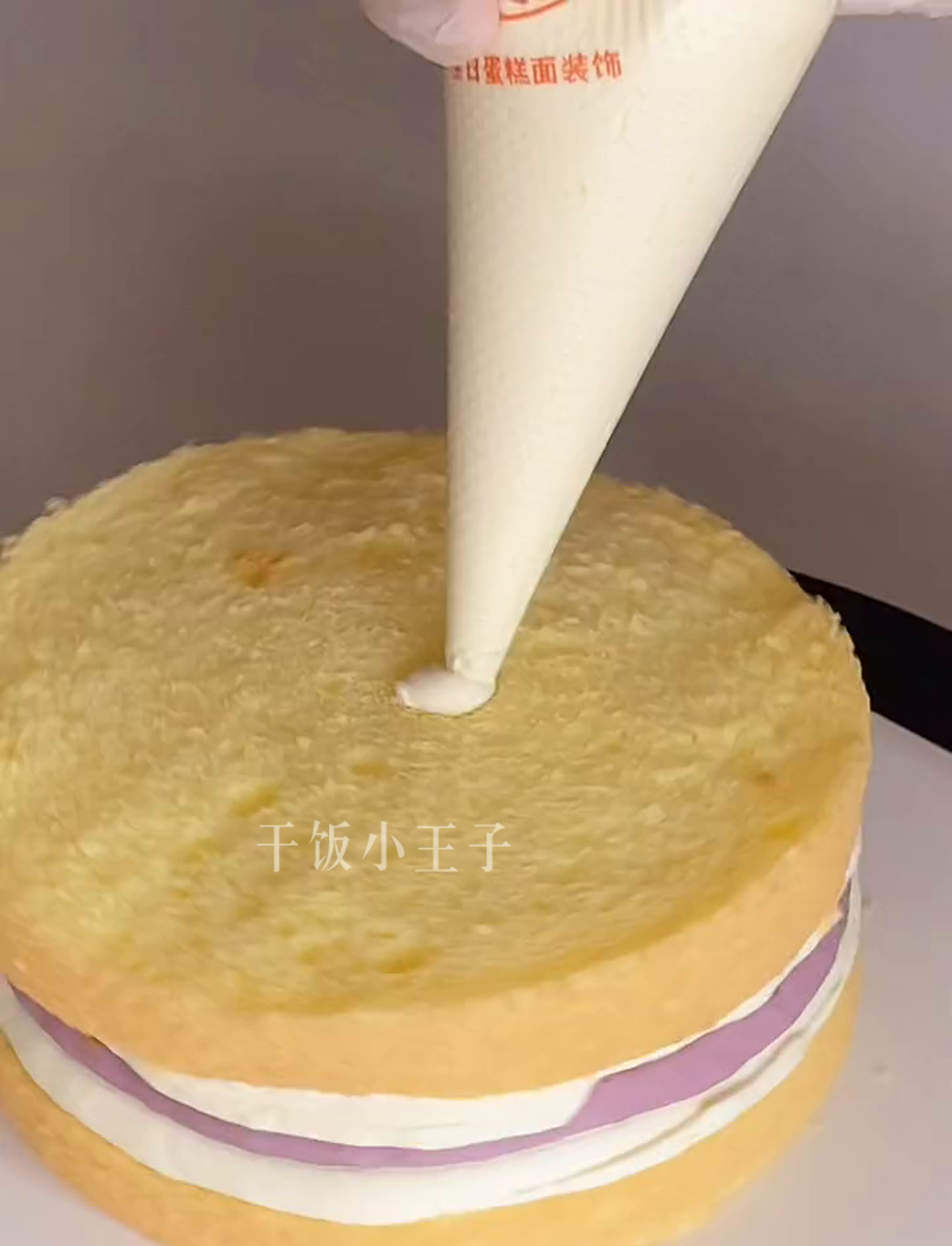 三只萌熊造型蛋糕,可爱又美味!