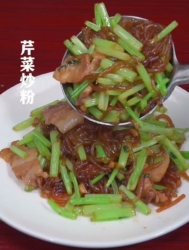 最下饭的家常菜芹菜粉这样做好吃下饭