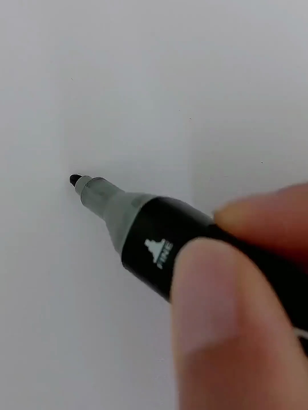 简单漂亮的蛋糕卷简笔画,一学就会涂上颜色超级可爱