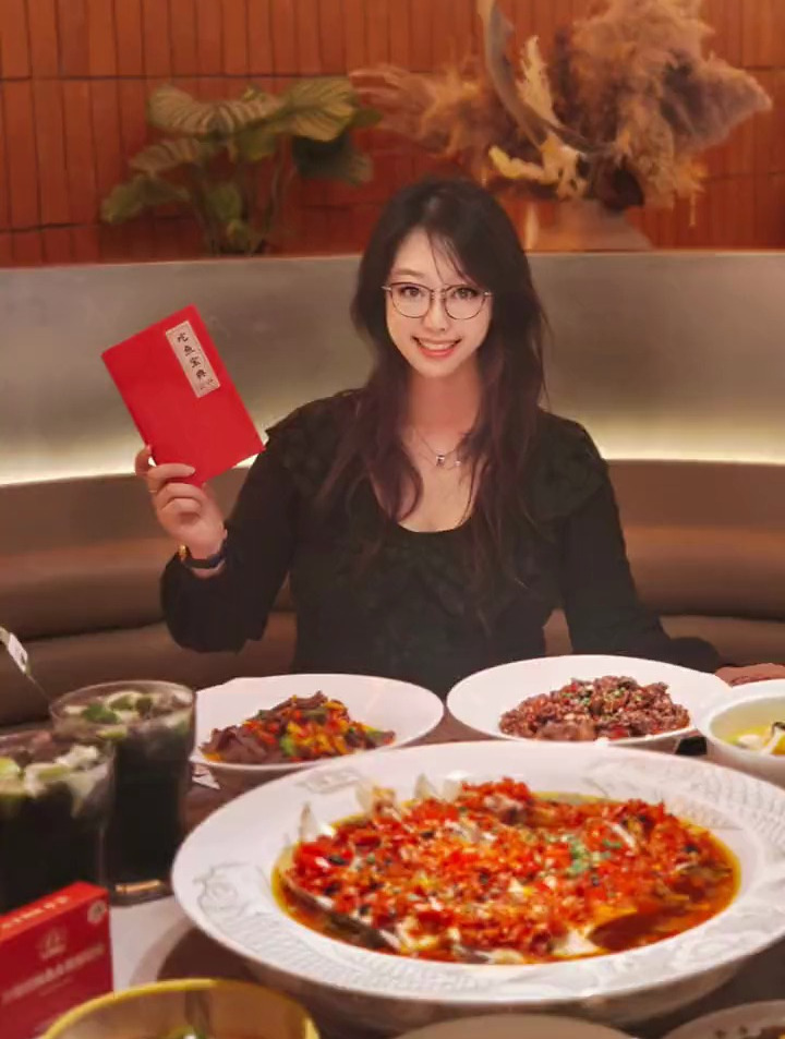 许爷剁椒鱼头～活鱼每天新鲜送达～