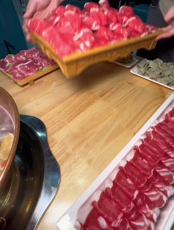 火锅烧烤跟炒菜一站搞定～