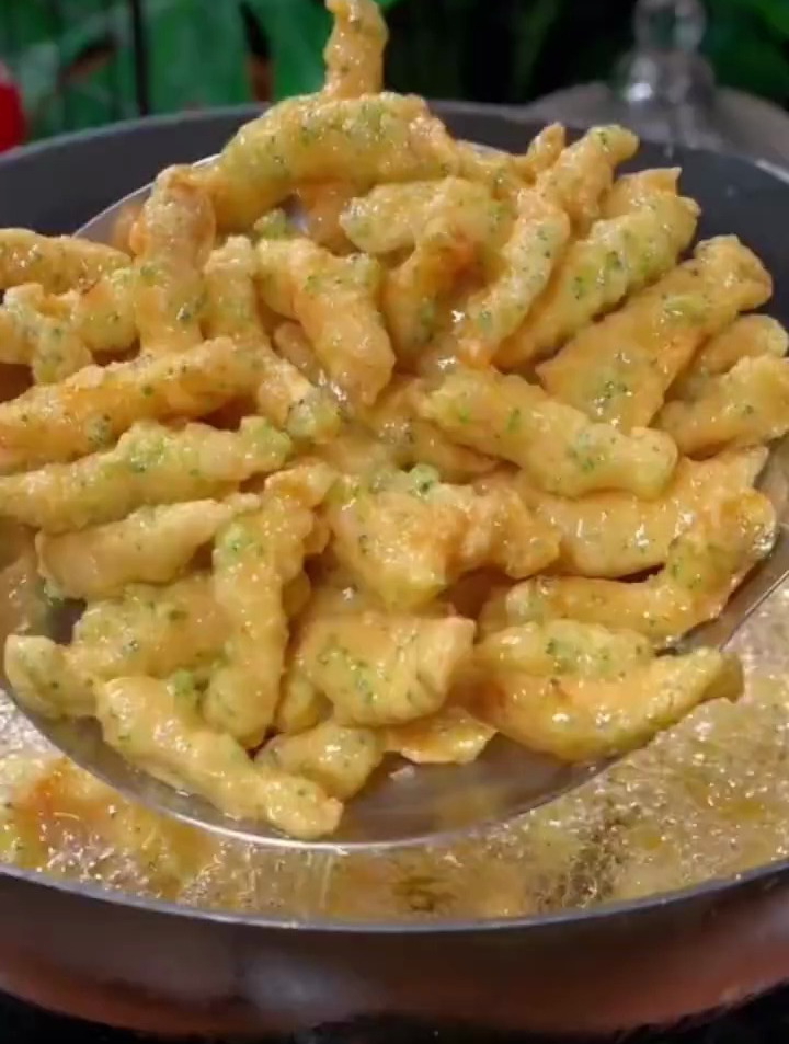 炸鸡柳这样做外酥里嫩,口感香酥好吃