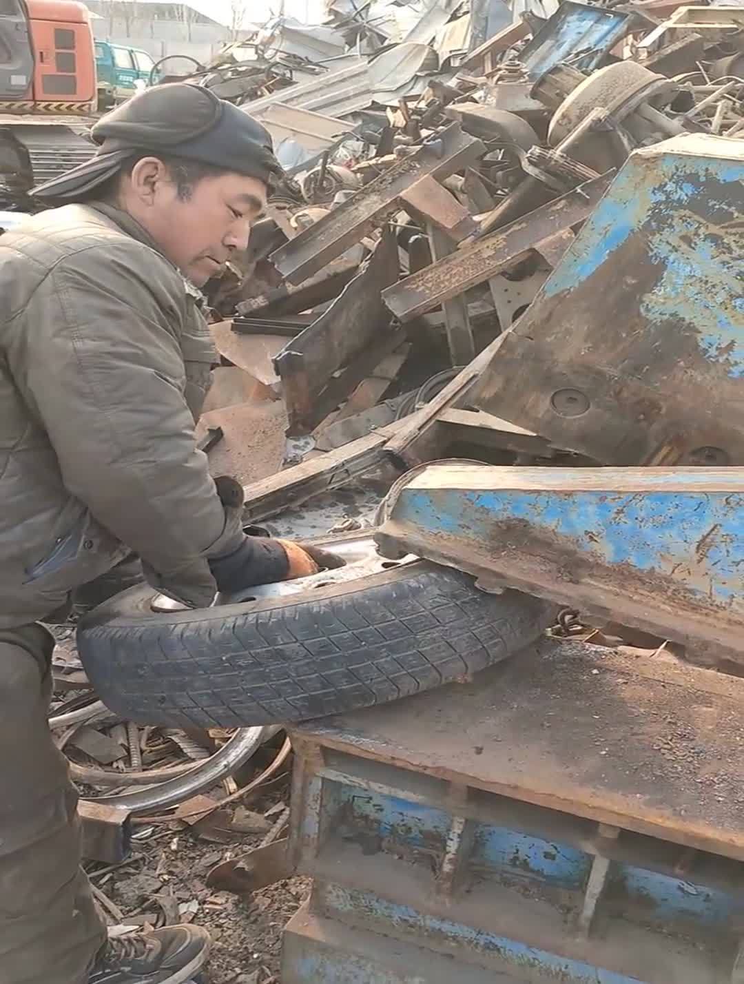 鳄鱼剪,就是厉害,大家猜猜这多少吨的呢