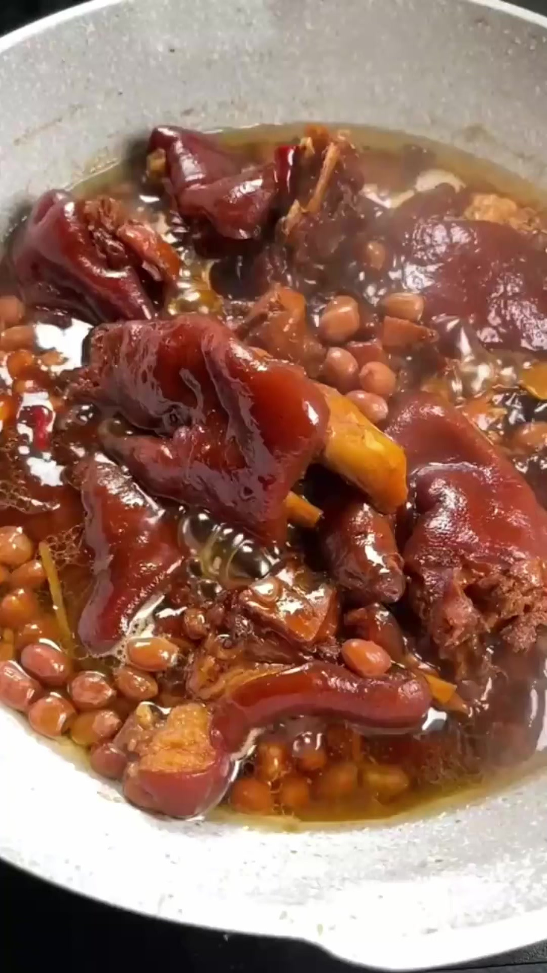 红烧猪蹄制作方法,详细简单又实用
