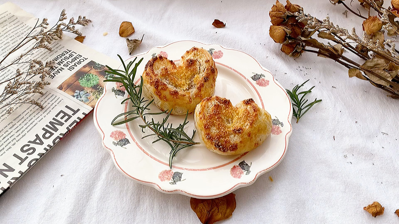 不用揉面的手抓饼椰蓉酥,一口一个,酥脆好吃,椰香浓郁