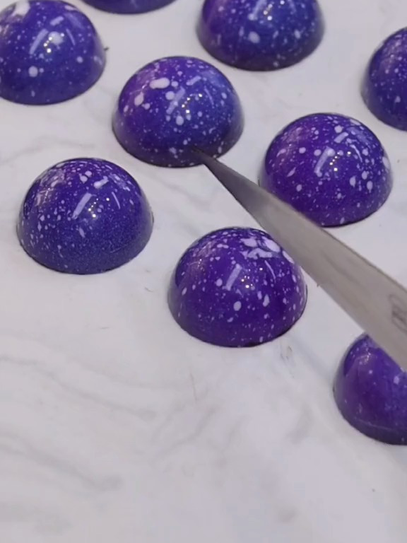 分享一款星空巧克力制作教程