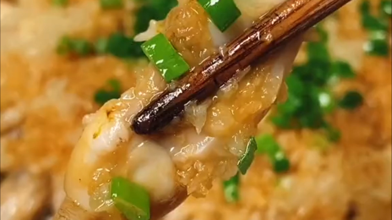 分享个私房菜,蒜蓉粉丝花蛤,试试这样做,一顿多吃3碗饭