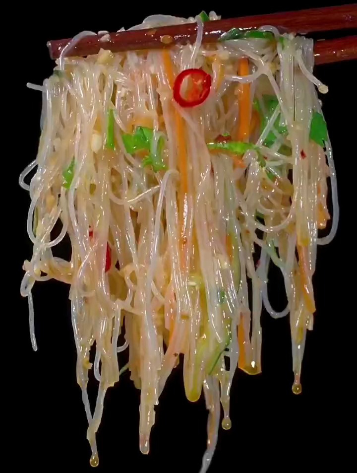 凉拌粉丝怎么做粉丝根根分明?快来试试这样做吧,简单好吃
