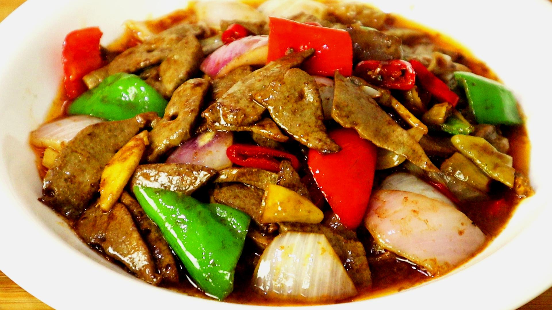 炒猪肝不要直接下锅炒，饭店大厨教你鲜嫩不老技巧，教程详细简单