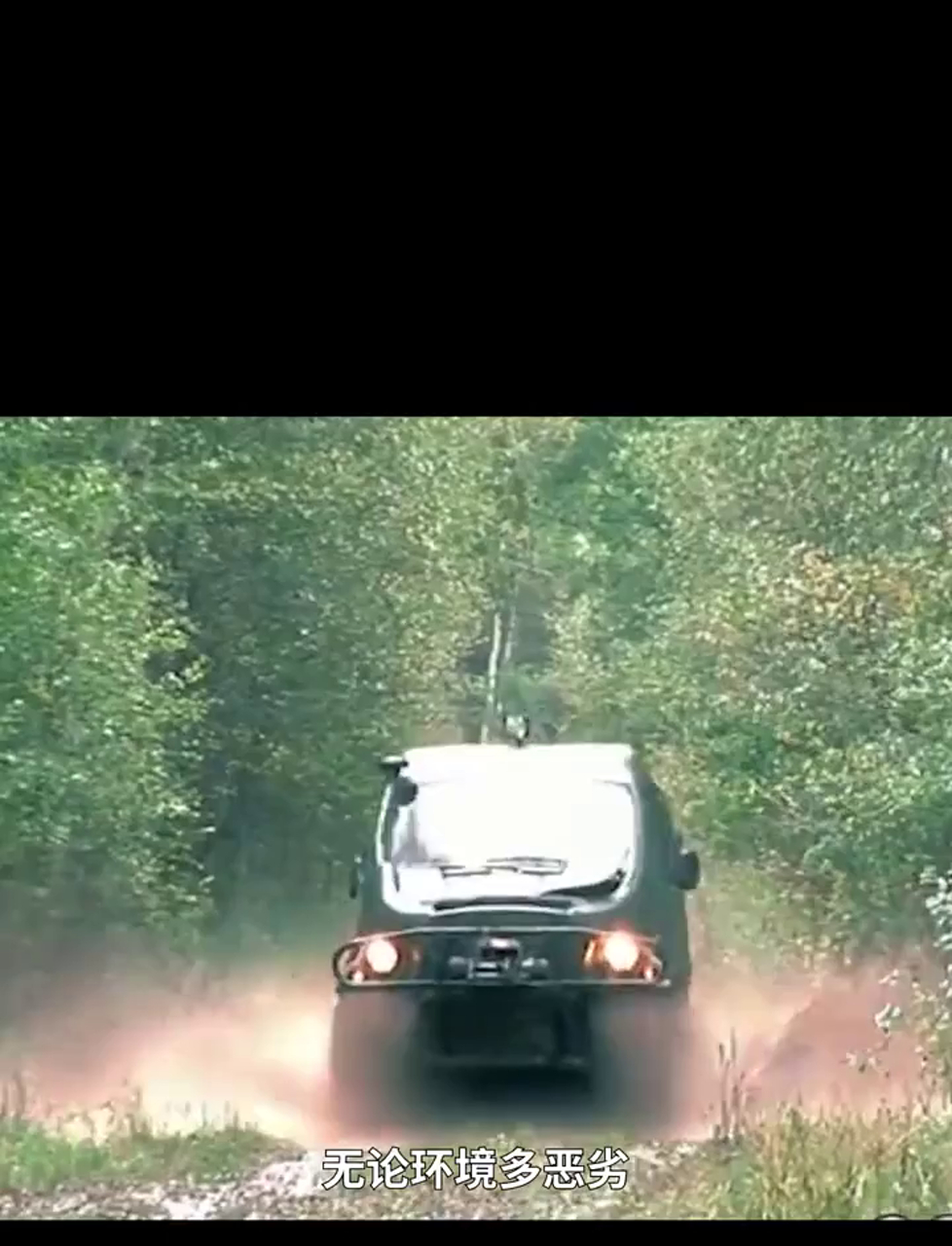 俄罗斯硬核小面包,跟五菱宏光PK,谁更牛?