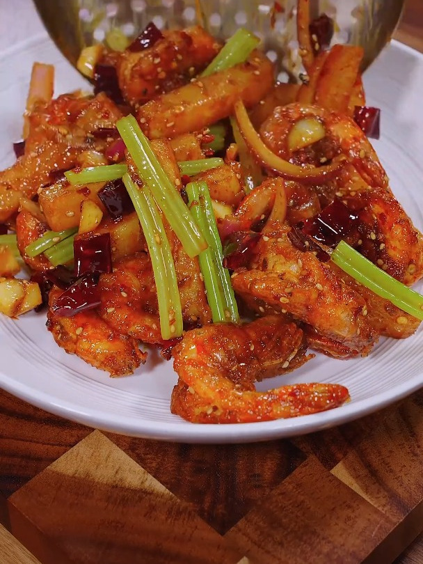 百吃不厌的干锅香辣虾