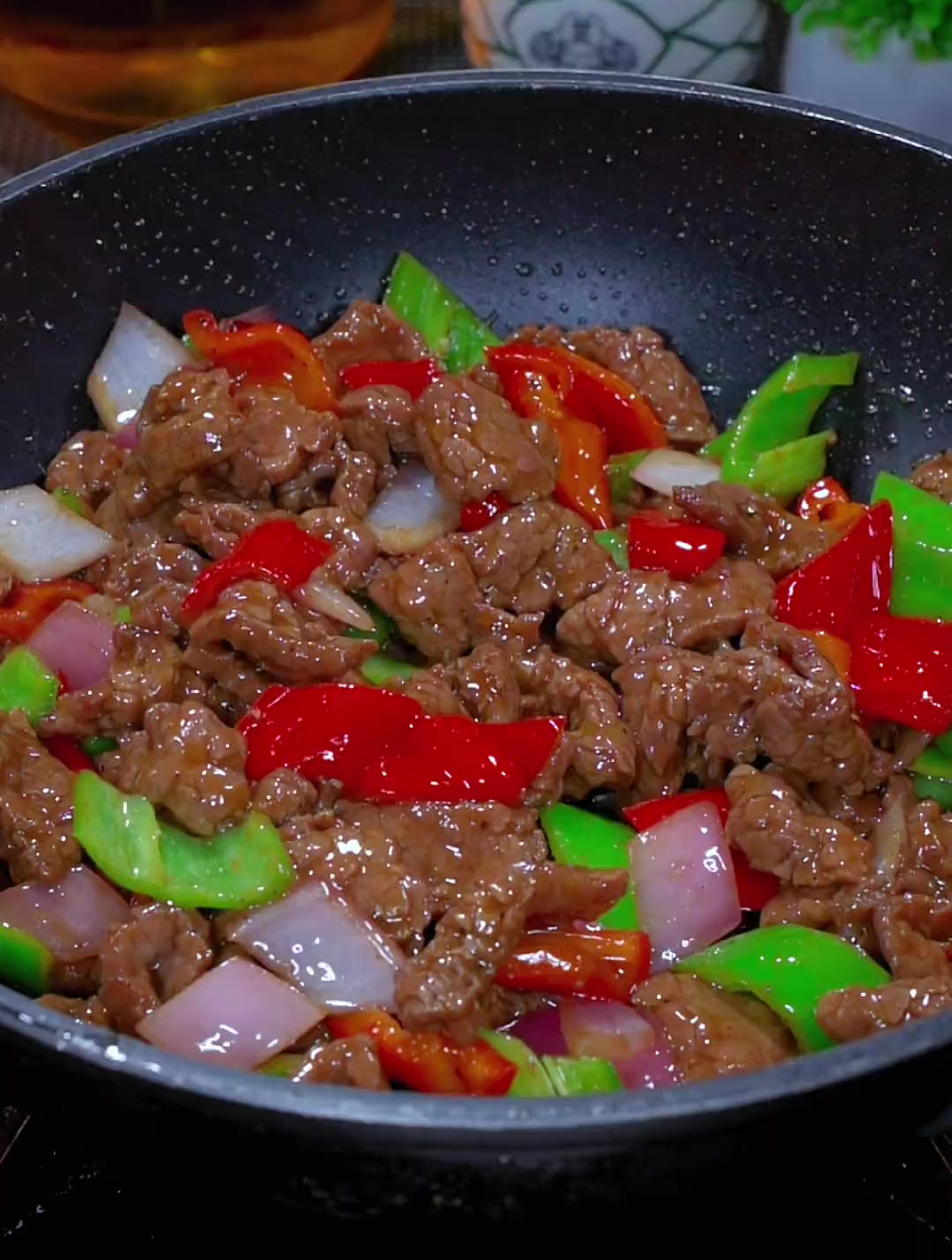 比西餐厅还好吃的黑椒牛肉片做法,肉嫩不柴,方法简单