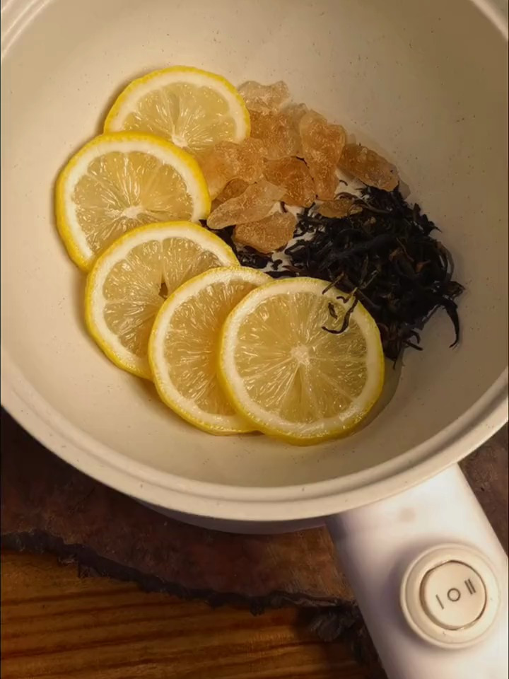 饮品店冬季排名第1的柠檬烤红茶!