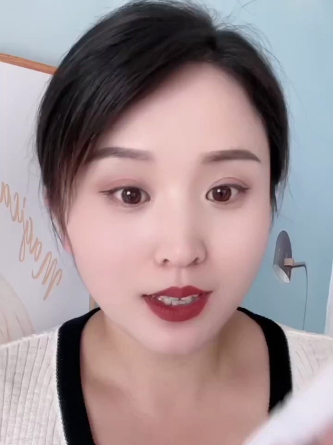 素颜淡妆百搭显白提气色,防水不沾杯