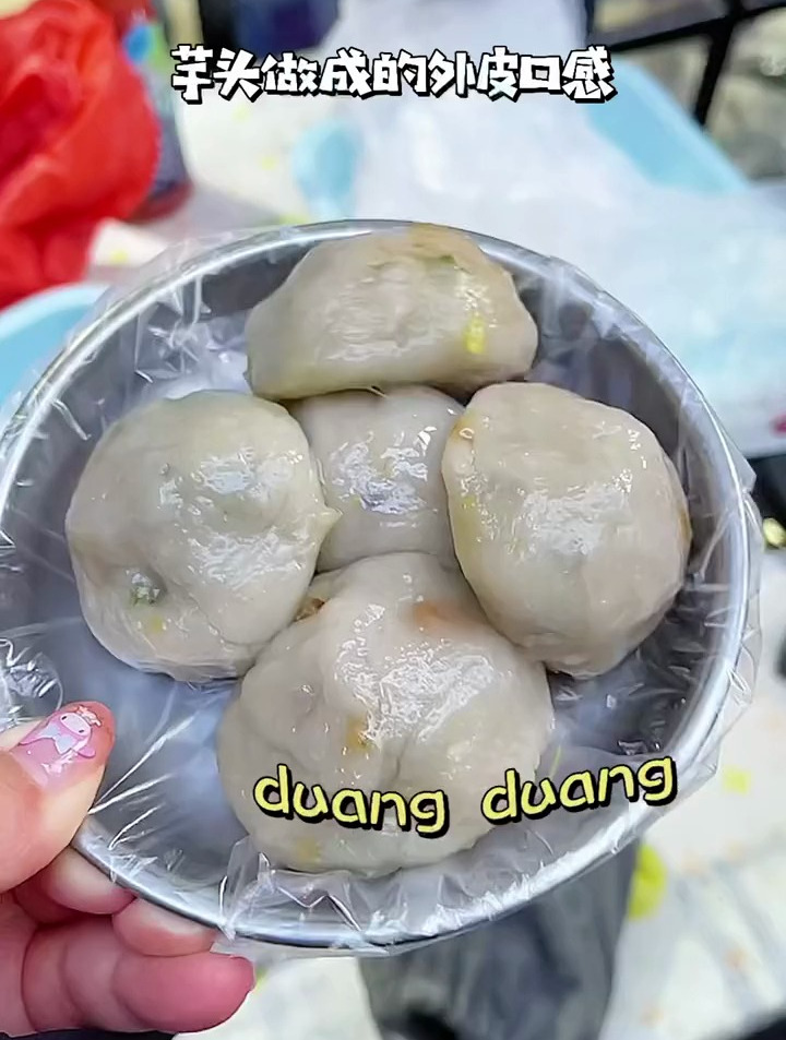对于这家肉丸摊子人们吃的更多的是一种情怀和记忆中的味道吧