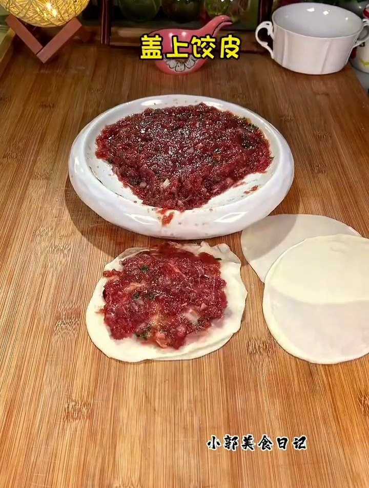 用饺子皮做的牛肉千层肉饼太好吃了 皮薄酥脆 关键还不用揉面